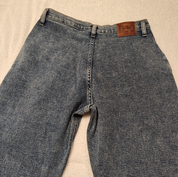 💙NWT Lee Modern Vintage High Rise No Stretch, Pleated Mom Jean, Acid Wash, 29 - Picture 9 of 15